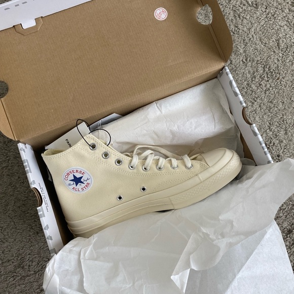 NWT Comme Des Garçons Play x Converse - Heart high tops - Picture 6 of 7